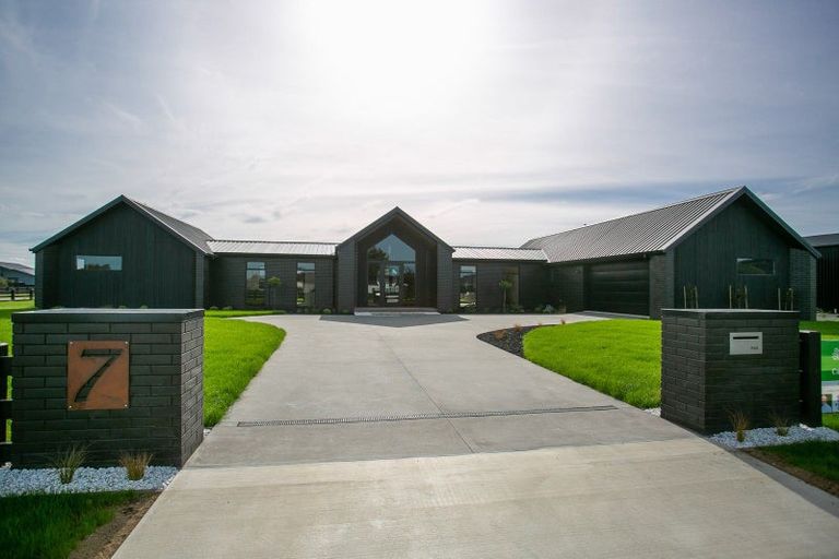Photo of property in 7 Artistic Avenue, Leamington, Cambridge, 3432