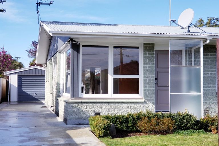 Photo of property in 54 Cleveland Street, Edgeware, Christchurch, 8013