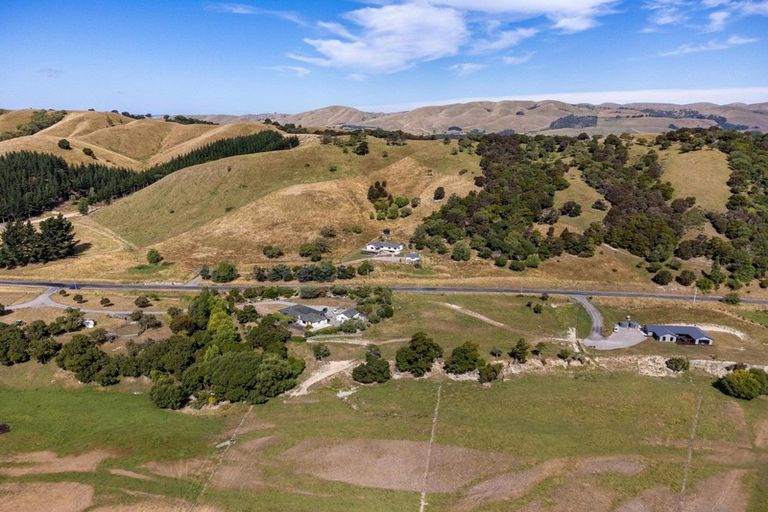 Photo of property in 811 Te Whiti Road, Te Whiti, Masterton, 5884