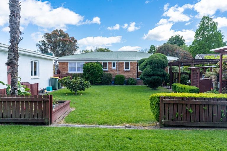Photo of property in 14 Clements Crescent, Queenwood, Hamilton, 3210