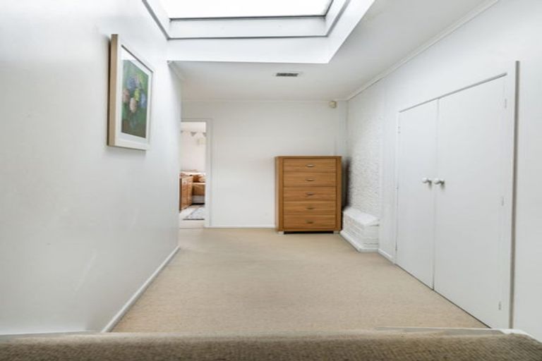 Photo of property in 39 Toru Street, Te Atatu Peninsula, Auckland, 0610