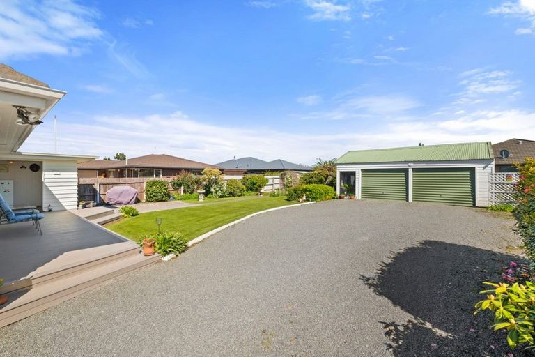 Photo of property in 861 Main North Road, Belfast, Christchurch, 8051