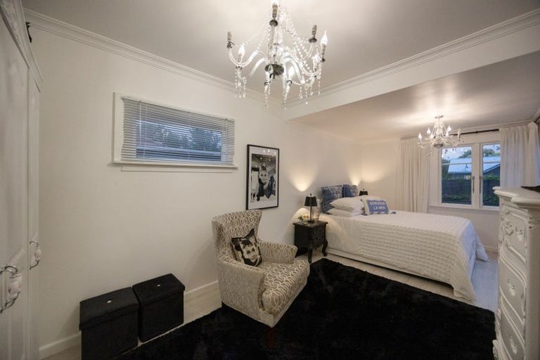 Photo of property in 12 Manuka Street, Hokowhitu, Palmerston North, 4410