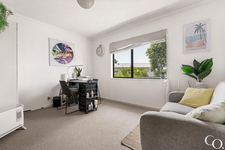 Photo of property in 4/10 Sutherland Avenue, Mount Maunganui, 3116