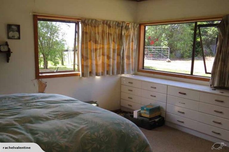 Photo of property in 104 Cemetery Road, Wainui, Silverdale, 0992