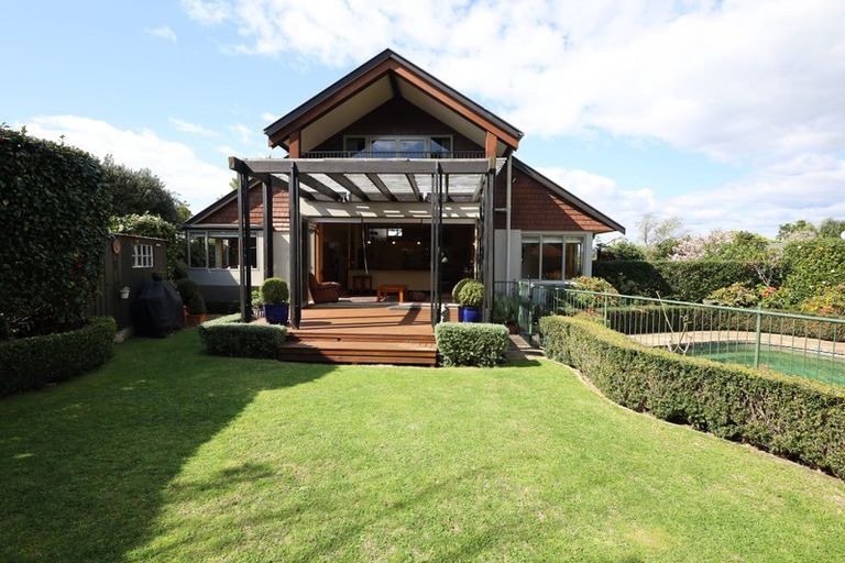 Photo of property in 30 Karaka Road, Otumoetai, Tauranga, 3110