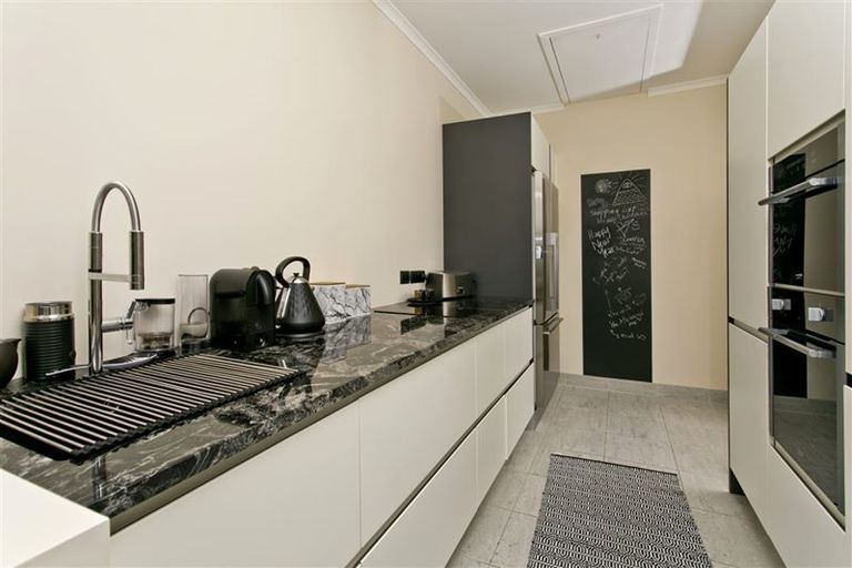 Photo of property in 18 Hobson Heights Road, Lucas Heights, Auckland, 0632