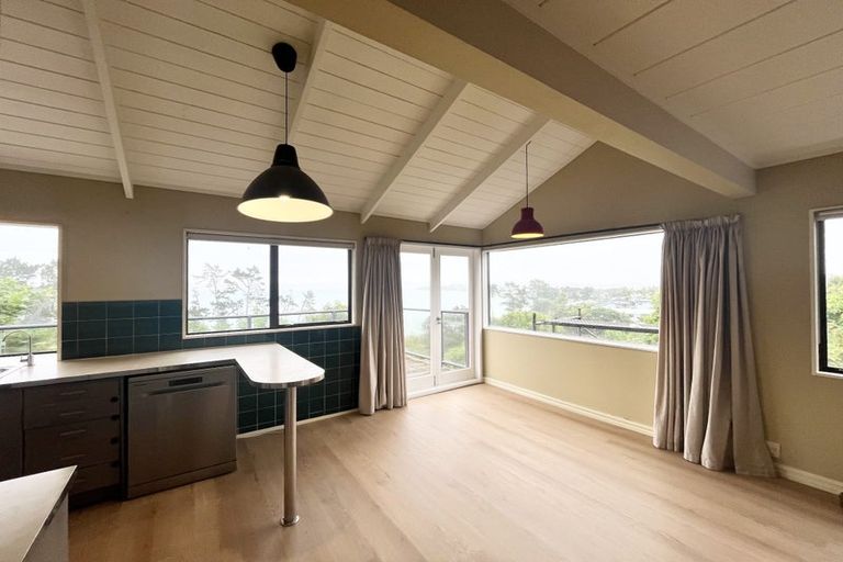 Photo of property in 43 Rosecamp Road, Beach Haven, Auckland, 0626