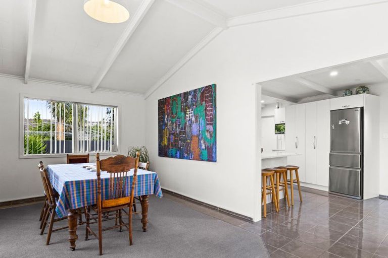 Photo of property in 48a Avenue Road, Greenmeadows, Napier, 4112