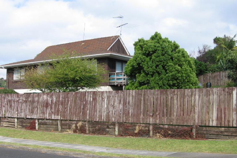 Photo of property in 96 Stapleford Crescent, Browns Bay, Auckland, 0630