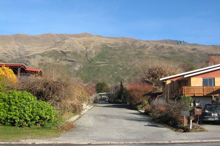 Photo of property in 23 Sargood Drive, Wanaka, 9305