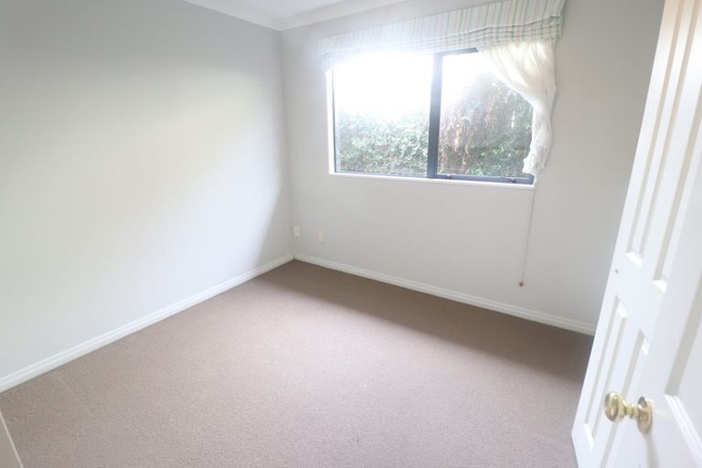 Photo of property in 23 Arlose Place, Westgate, Auckland, 0614