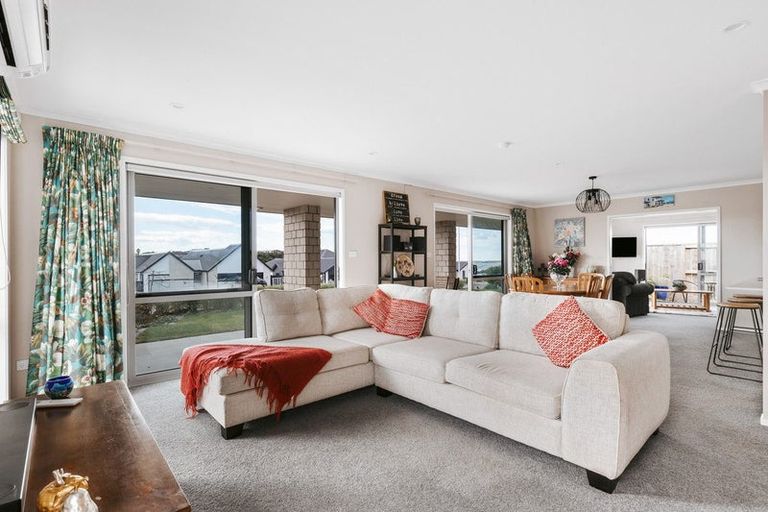 Photo of property in 44 Ridge Drive, Omokoroa, 3114