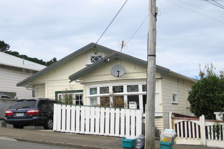 Photo of property in 17a Herald Street, Berhampore, Wellington, 6023