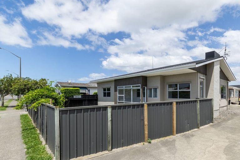 Photo of property in 1/85 Meeanee Road, Taradale, Napier, 4112