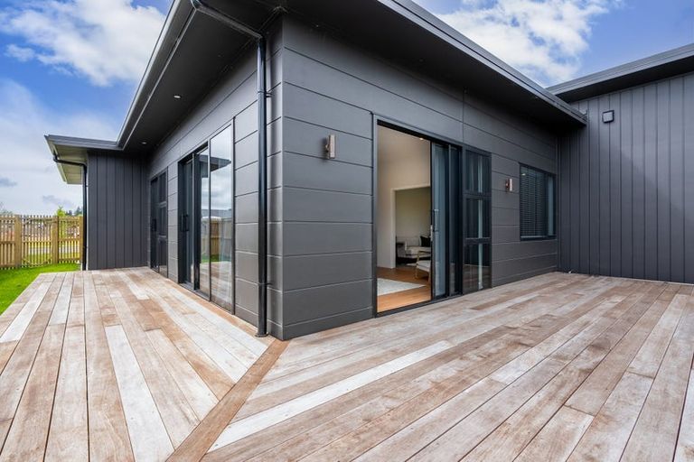 Photo of property in 3 Whakahaumako Road, Leamington, 3495