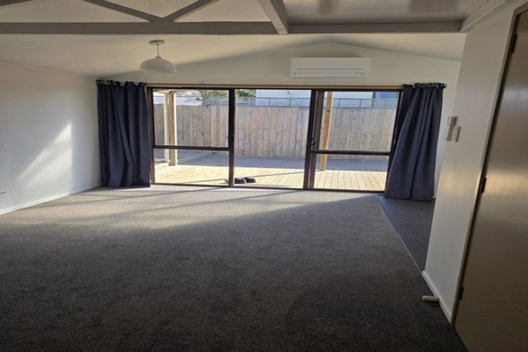 Photo of property in 114b Simpson Road, Papamoa Beach, Papamoa, 3118