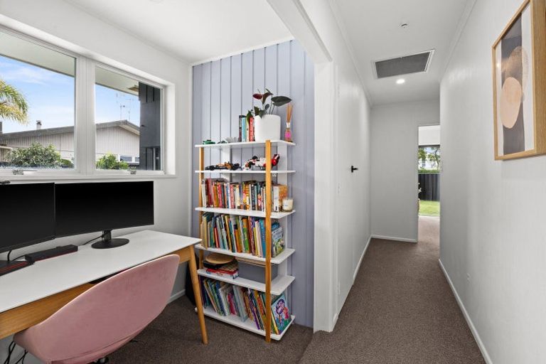 Photo of property in 29 Kent Terrace, Taradale, Napier, 4112