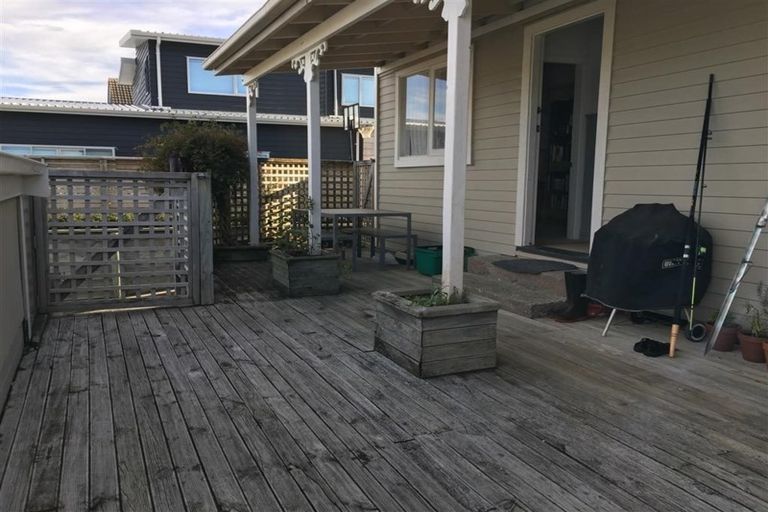 Photo of property in 131a Seaview Road, Paraparaumu Beach, Paraparaumu, 5032