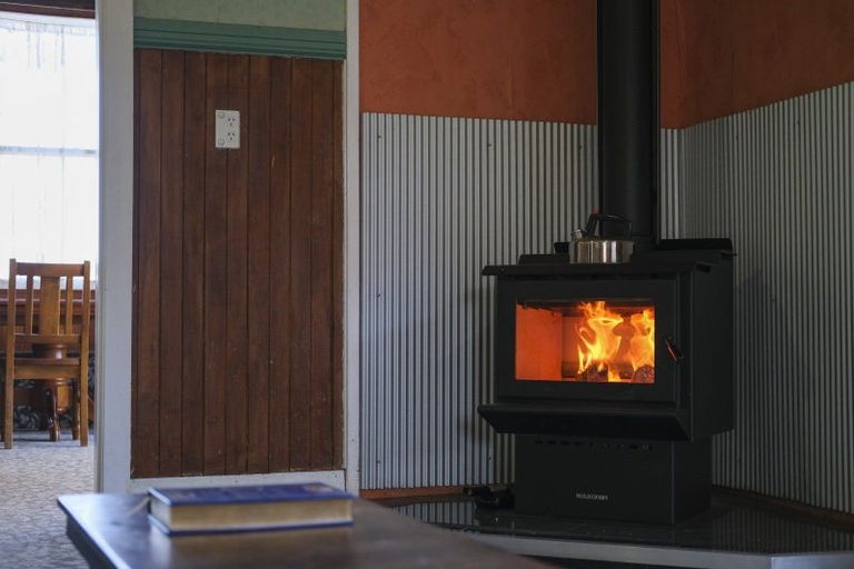 Photo of property in 3345 Weber Road, Weber, Dannevirke, 4970