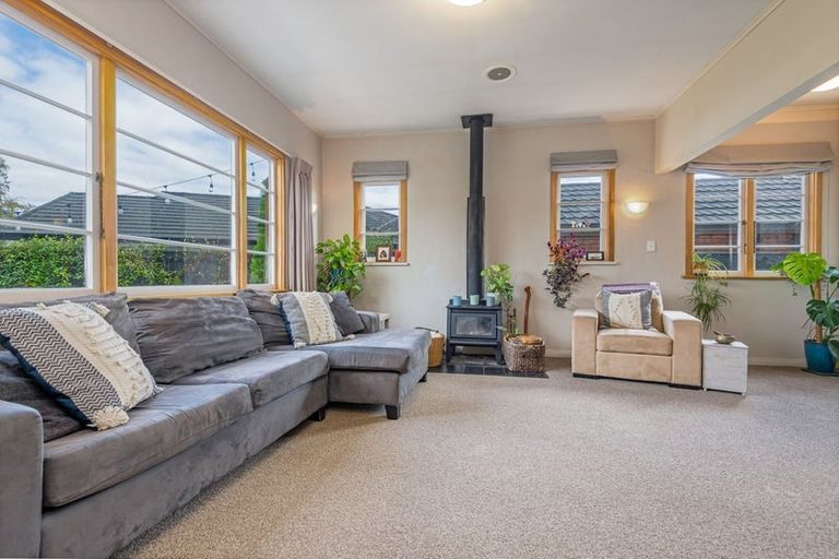 Photo of property in 8 Graham Place, West End, Palmerston North, 4410