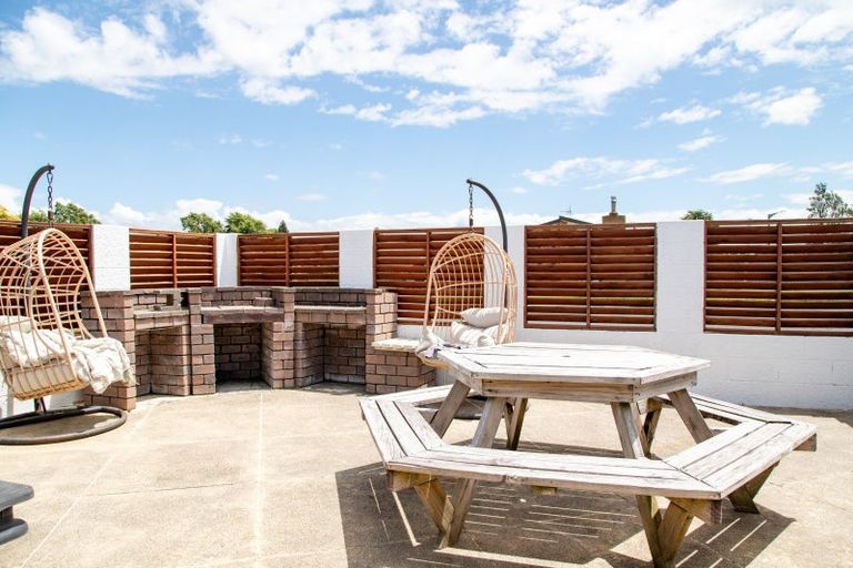 Photo of property in 43 Mahana Road, Ngatea, 3503