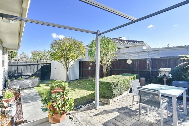 Photo of property in 1/17 Castile Place, Belfast, Christchurch, 8051