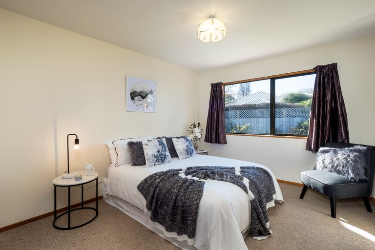 Photo of property in 2/39 Sparks Road, Hoon Hay, Christchurch, 8025