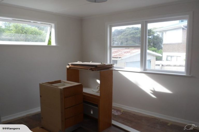 Photo of property in 54 Glen Marine Parade, Glendene, Auckland, 0602