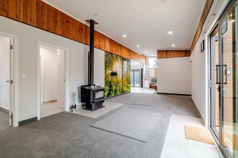 Photo of property in 71 Punga Street, Tangimoana, 4822