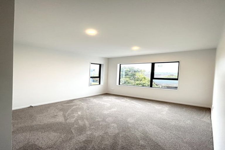 Photo of property in 2b Robin Lane, Browns Bay, Auckland, 0630