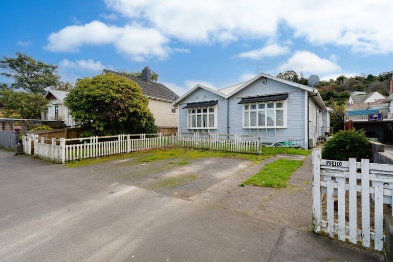 Photo of property in 240 South Road, Caversham, Dunedin, 9012