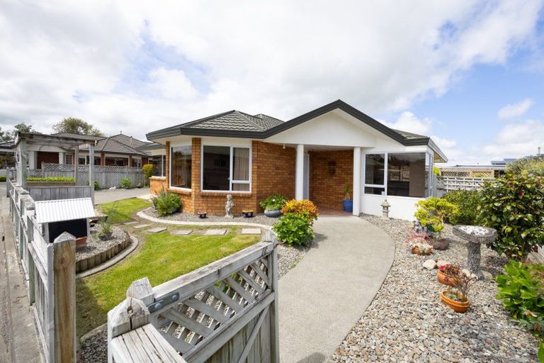 Photo of property in 2 Perreau Court, Feilding, 4702