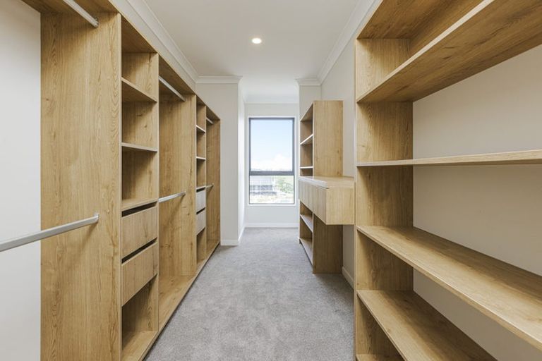 Photo of property in 3 Ridgehill Rise, Flat Bush, Auckland, 2019