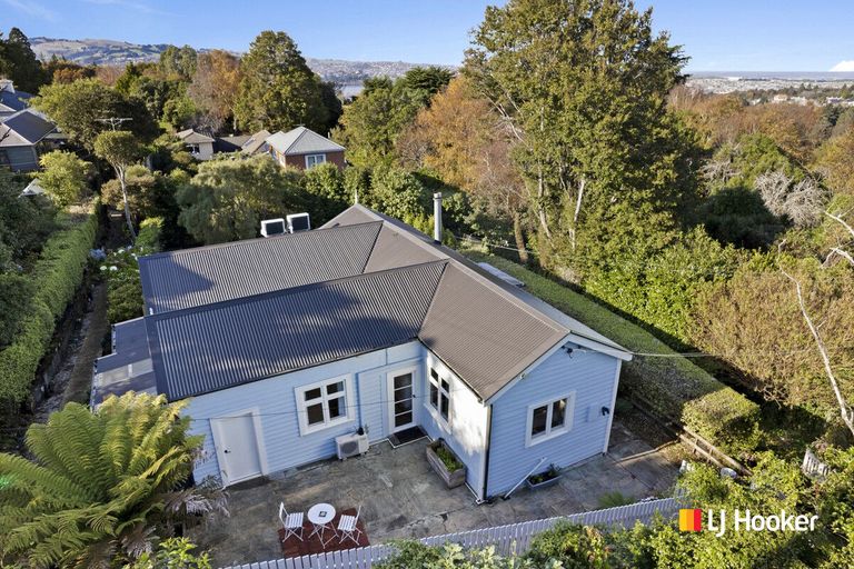 Photo of property in 27 Bruce Street, Roslyn, Dunedin, 9011