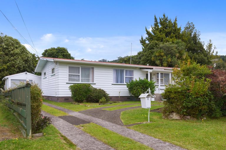 Photo of property in 7 Darroch Street, Fairy Springs, Rotorua, 3015