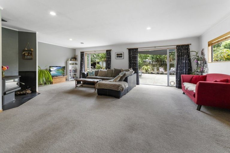 Photo of property in 16 Malthouse Crescent, Brightwater, 7022