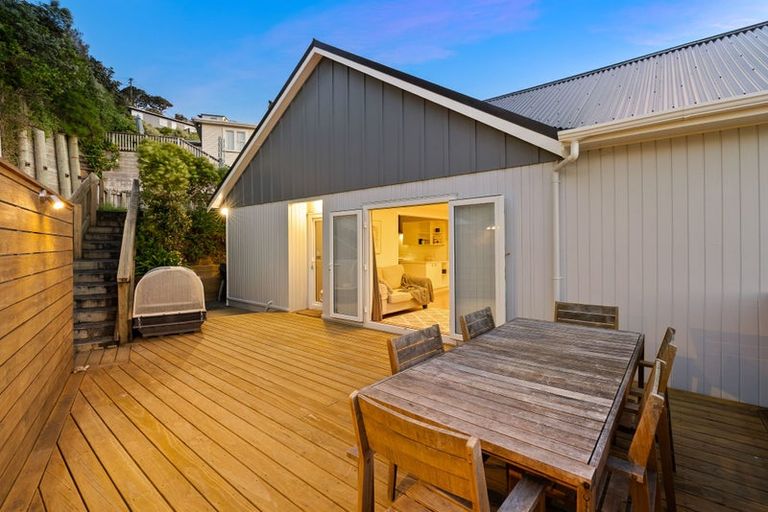 Photo of property in 68 Kinghorne Street, Strathmore Park, Wellington, 6022