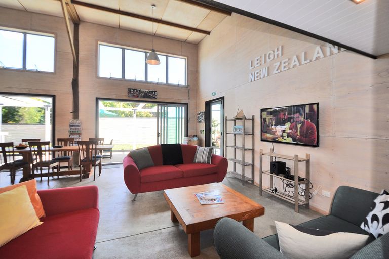 Photo of property in 19 Cumberland Street, Leigh, 0985