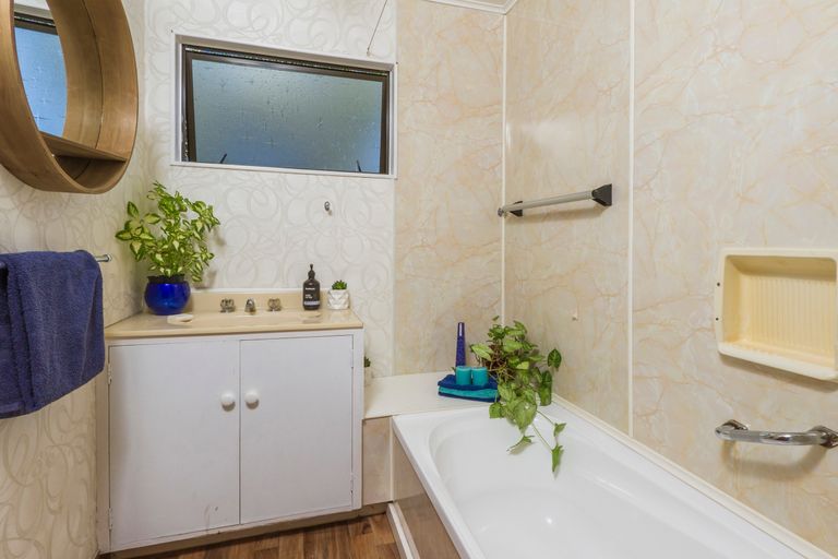 Photo of property in 2 Waimea West Road, Brightwater, 7022