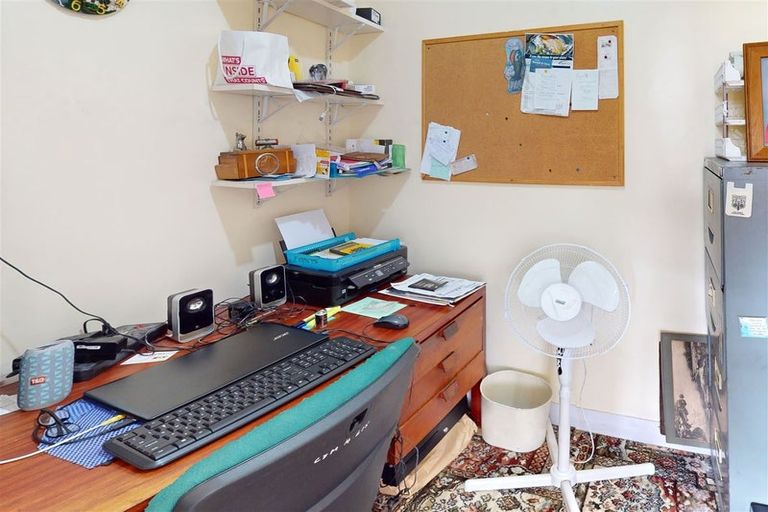 Photo of property in 122 Great South Road, Huntly, 3700