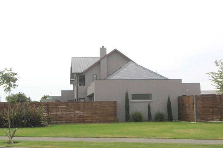 Photo of property in 12 Carnaby Close, St Albans, Christchurch, 8052