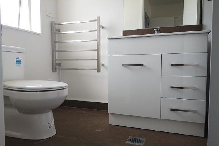 Photo of property in 59 Carrington Avenue, Silverdale, Hamilton, 3216