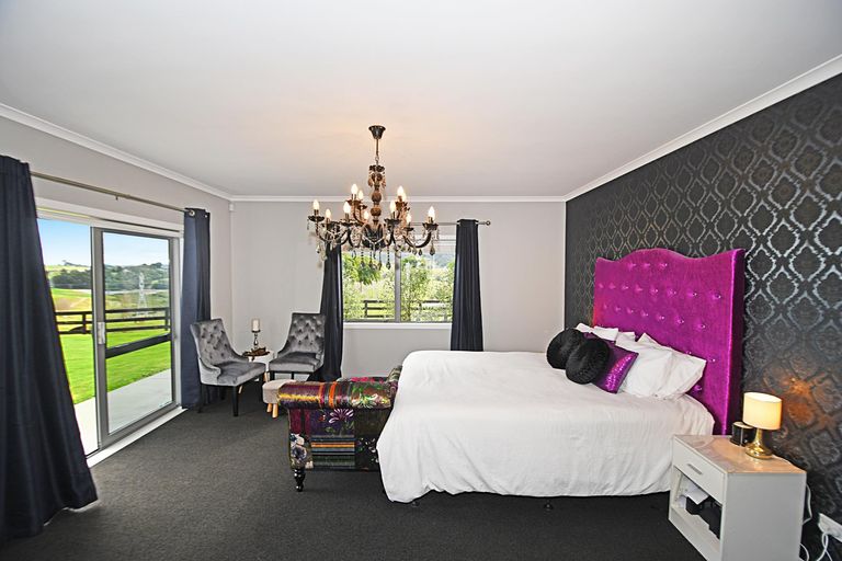 Photo of property in 9 Mountain Road, Kaiwaka, 0587