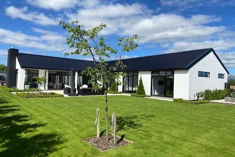 Photo of property in 6 Mersham Drive, Prebbleton, 7604