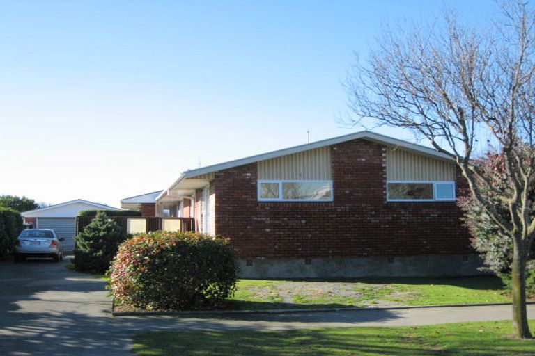 Photo of property in 127 Warren Crescent, Hillmorton, Christchurch, 8025
