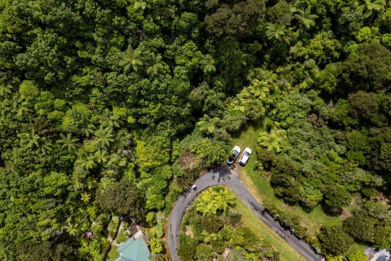 Photo of property in 24 Amelia Crescent, Waikawa, Picton, 7220