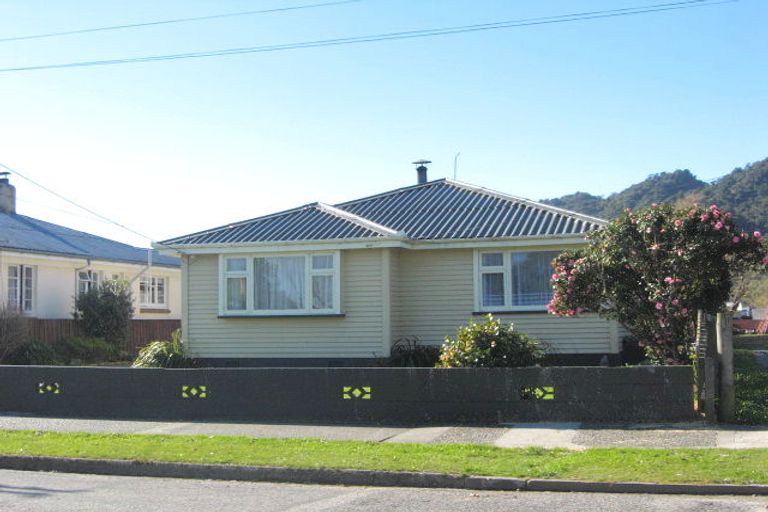 Photo of property in 91 Ward Street, Cobden, Greymouth, 7802