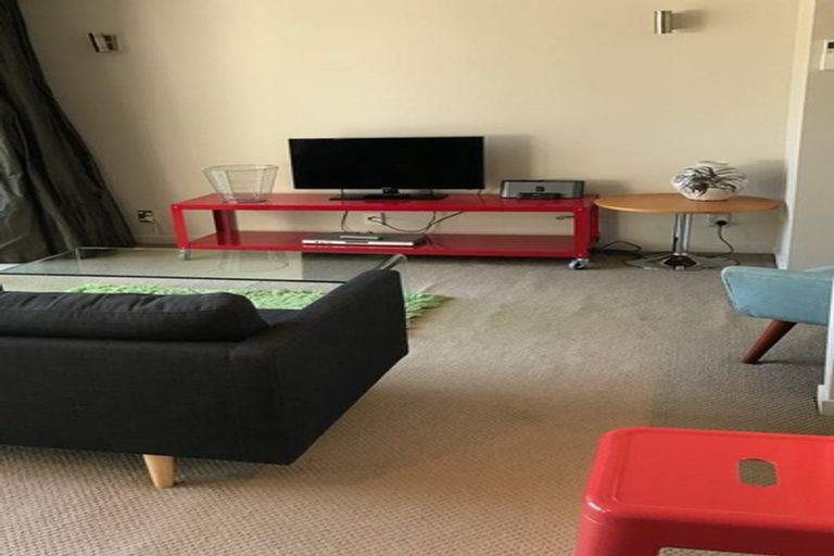 Photo of property in Montreaux Apartments, 6k/164 The Terrace, Wellington Central, Wellington, 6011