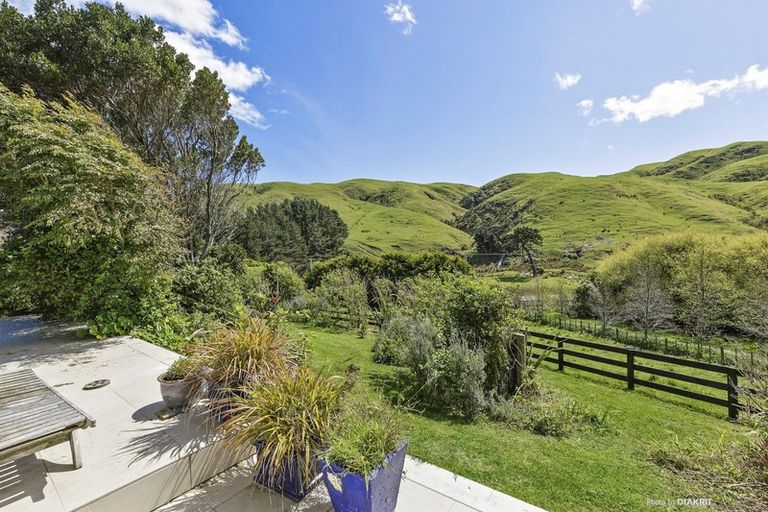 Photo of property in 924 Ohariu Valley Road, Ohariu, Wellington, 6037